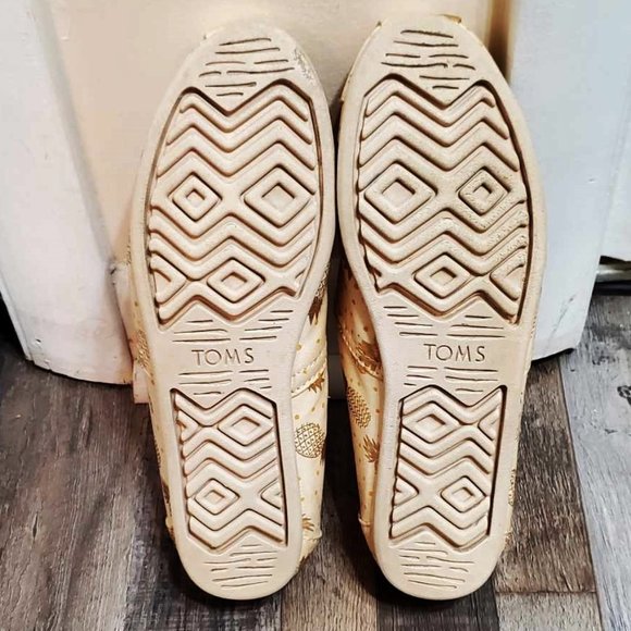 New Toms PEACH ROSE GOLD PINEAPPLE Slip-On Alpargatas Walking Shoe 8 Orig$80+Tax - Picture 5 of 6